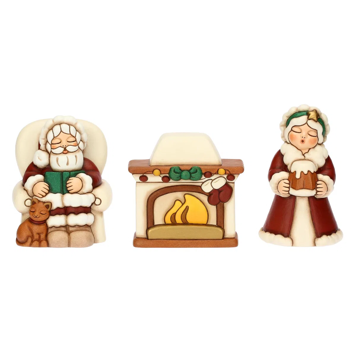 THUN - Babbo e mamma Natale con camino in ceramica - Thunland - camino 10x4,1x9.5 cm - Babbo e Mamma Natale 7,4x7,2x11,9 cm